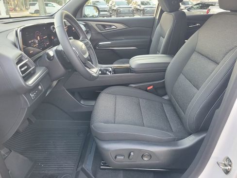 New 2026 Chevrolet Traverse LT w/ LPO, Floor Liner Package image 24