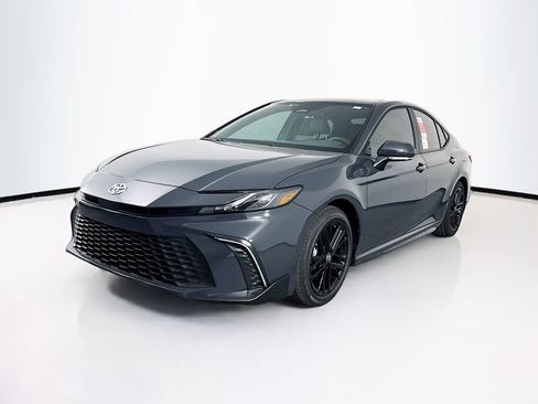 New 2026 Toyota Camry SE image 3