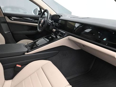 Used 2026 Porsche Panamera image 13