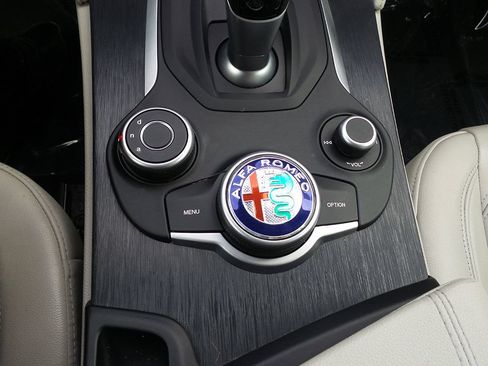Used 2019 Alfa Romeo Stelvio RWD image 43