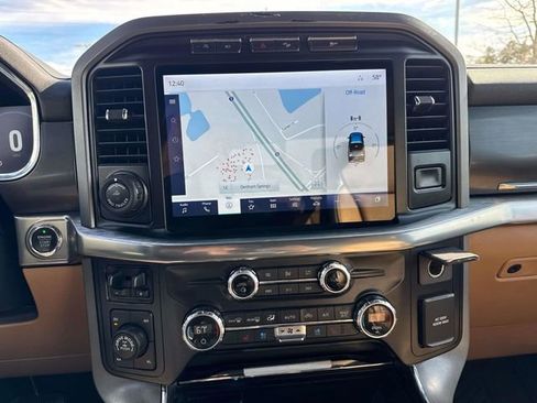 Used 2021 Ford F150 Lariat w/ Max Trailer Tow Package image 30