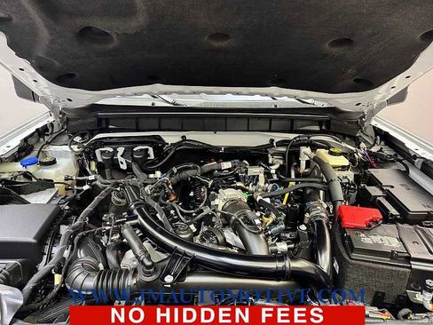 Used 2023 Ford Bronco Wildtrak image 10