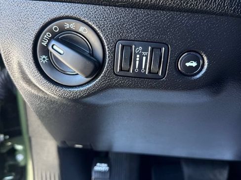 Used 2023 Dodge Challenger SXT AWD/4WD image 17