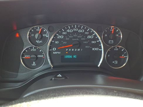 Used 2024 GMC Savana 2500 w/ Driver Convenience Package image 10