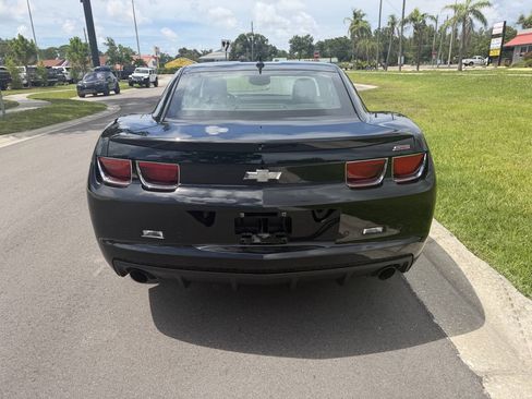 Used 2010 Chevrolet Camaro SS w/ RS Package RWD image 7