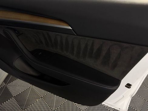 Used 2022 Tesla Model 3 Long Range image 33