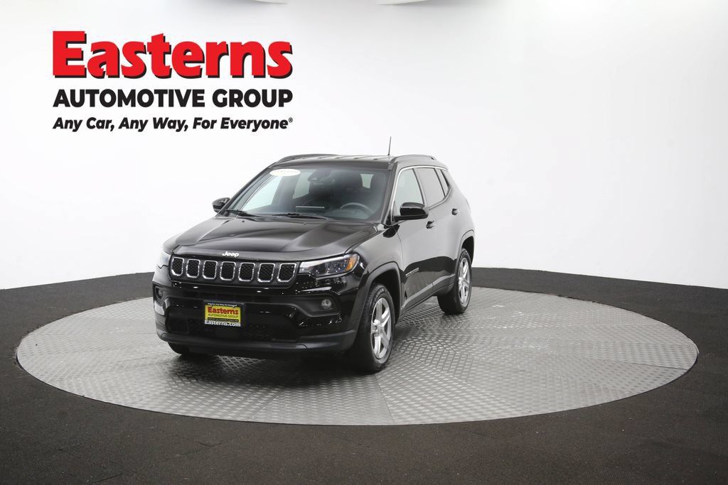 Used 2023 Jeep Compass Latitude AWD/4WD image 58