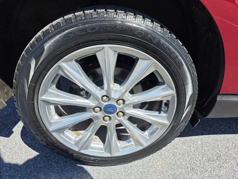 Used 2018 Ford Edge Titanium w/ Equipment Group 301A image 35