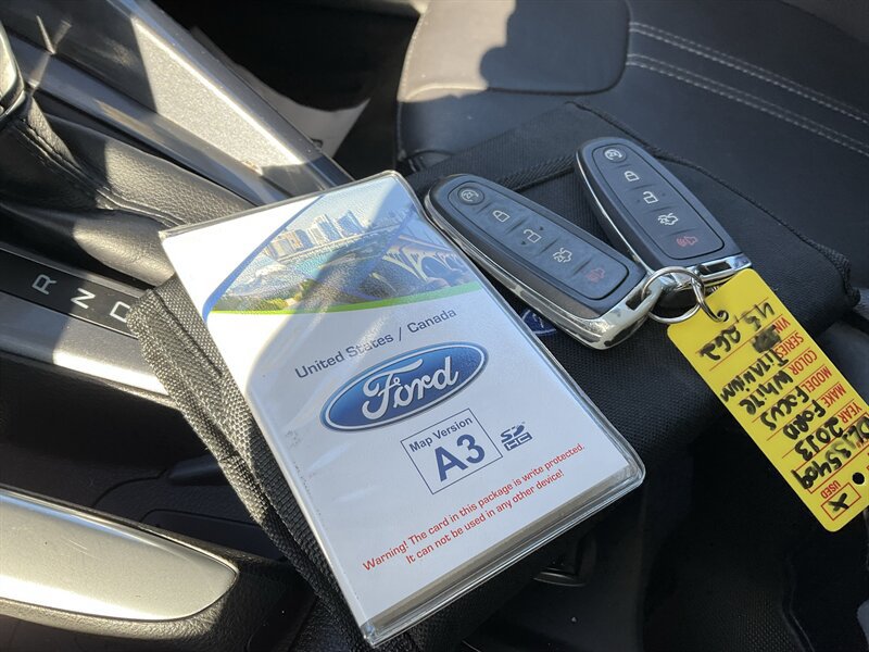 Used 2013 Ford Focus Titanium FWD image 24