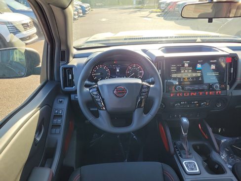 New 2026 Nissan Frontier PRO-4X w/ Tow Package AWD/4WD image 10