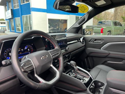 Certified 2024 Chevrolet Colorado Z71 w/ Z71 Convenience Package 2 image 14