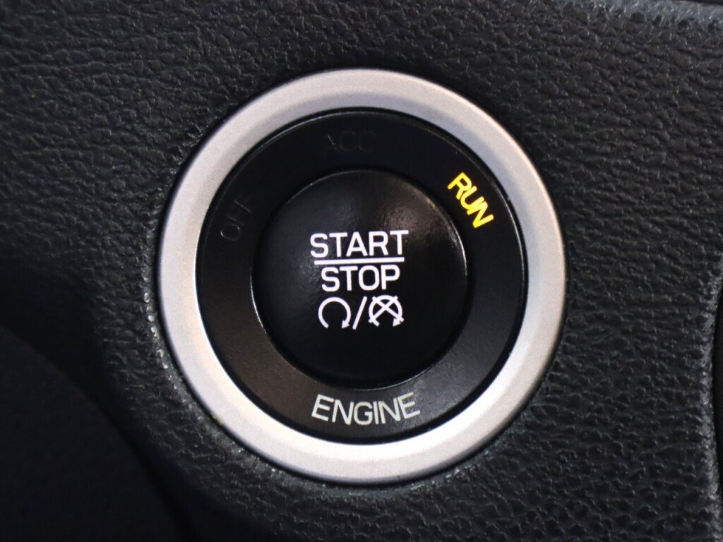 Used 2015 Dodge Charger R/T RWD image 23