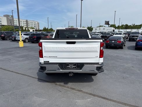 Used 2023 Chevrolet Silverado 1500 LT AWD/4WD image 4