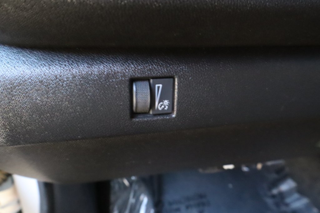 Used 2023 Chevrolet Colorado W/T w/ WT Convenience Package RWD image 25