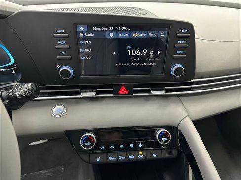 New 2026 Hyundai Elantra SEL Sport image 27