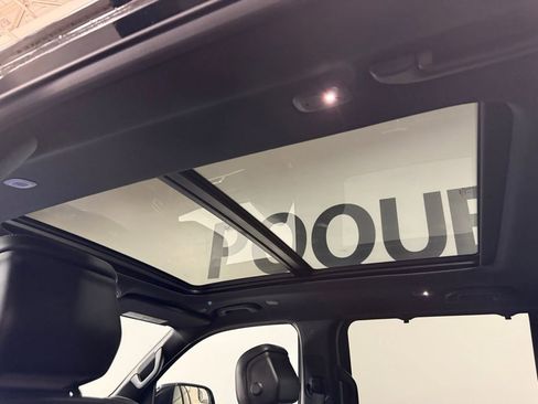 Used 2024 Jeep Wagoneer Series II w/ Convenience Group I image 17