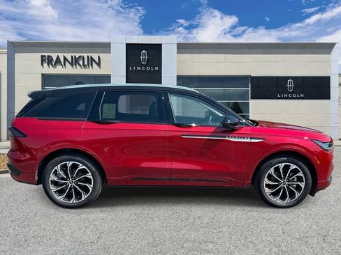 New 2026 Lincoln Nautilus Reserve AWD/4WD image 8