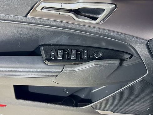 Used 2024 Kia Sportage EX FWD image 16