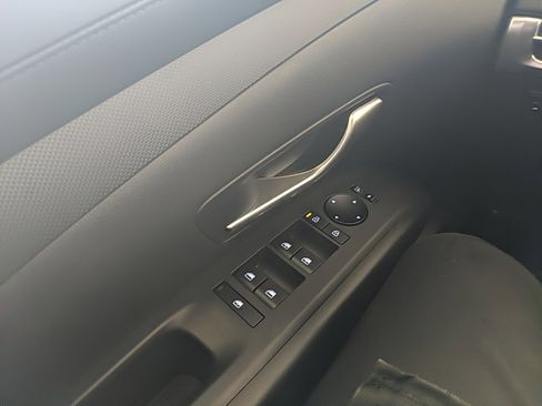 Used 2025 Hyundai Santa Cruz SEL image 26