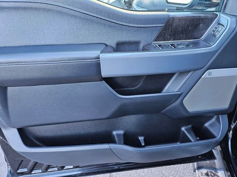 Used 2023 Ford F150 Lariat w/ Trailer Tow Package image 16