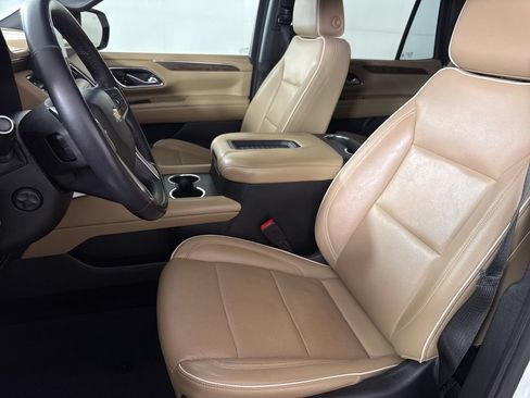 Used 2021 Chevrolet Tahoe Premier RWD image 11
