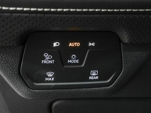Used 2026 Volkswagen Atlas SE AWD/4WD image 22