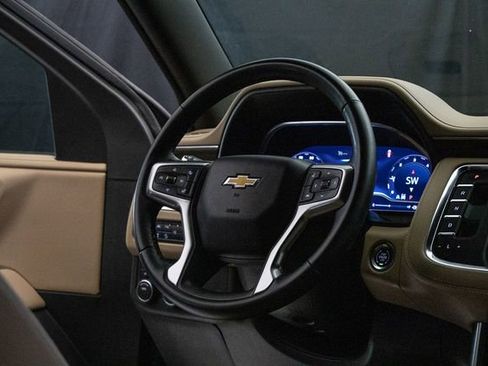 Used 2024 Chevrolet Tahoe Premier AWD/4WD image 14