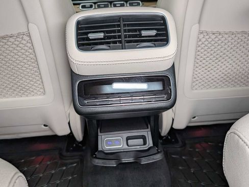 Certified 2026 Mercedes-Benz GLS 450 4MATIC image 22
