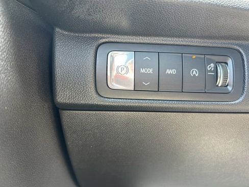 Used 2026 Chevrolet Traverse LT AWD/4WD image 27