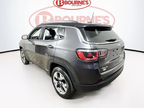 Used 2019 Jeep Compass Limited AWD/4WD image 9