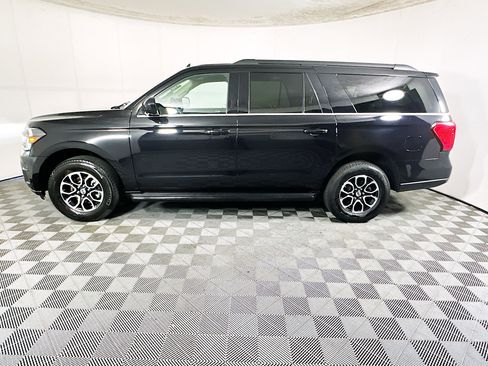 Used 2024 Ford Expedition Max XLT image 6