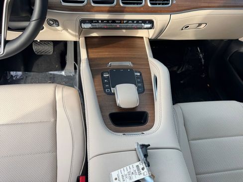 New 2025 Mercedes-Benz GLE 450 GLE 450 image 11