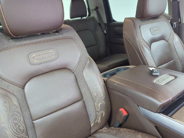 Used 2025 RAM 1500 Limited AWD/4WD image 37