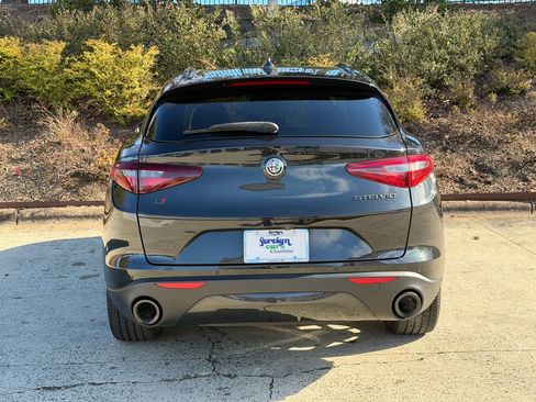 Used 2019 Alfa Romeo Stelvio Ti w/ Nero Edizione image 4