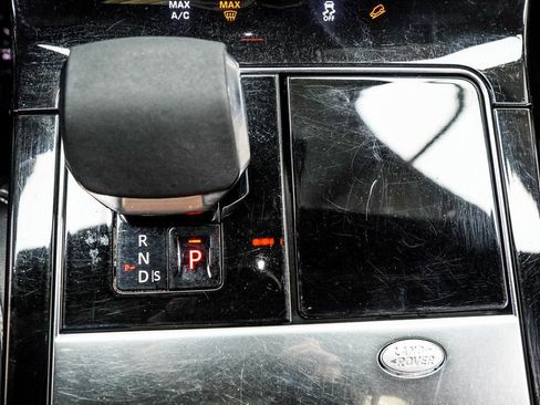 Used 2023 Land Rover Range Rover Velar R-Dynamic S image 20