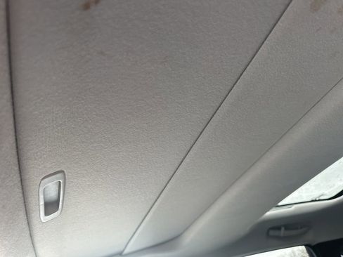 Used 2015 Toyota Venza Limited image 21