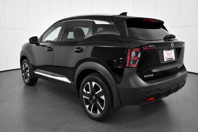Certified 2026 Nissan Kicks SV w/ SV Premium Package AWD/4WD image 6