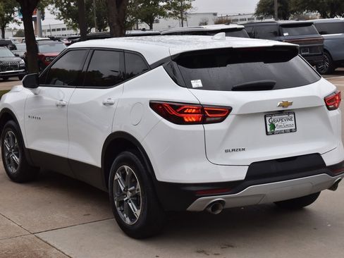 Used 2023 Chevrolet Blazer LT w/ Driver Confidence Package image 10