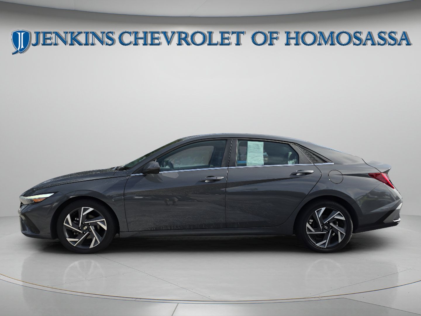 Used 2025 Hyundai Elantra SEL FWD image 9