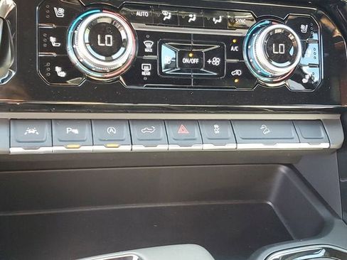 New 2026 GMC Sierra 1500 AT4 w/ AT4 Premium Package AWD/4WD image 25