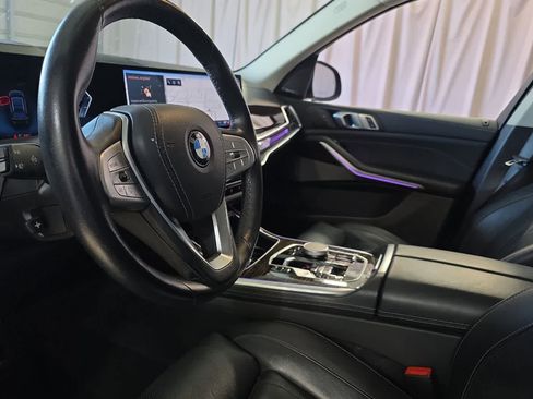 Used 2025 BMW X7 xDrive40i AWD/4WD image 14