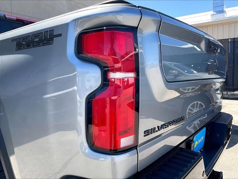 Used 2025 Chevrolet Silverado 2500 LTZ w/ Trail Boss Package AWD/4WD image 35