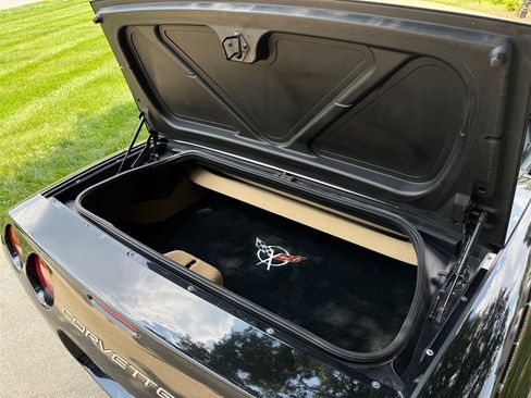 Used 2002 Chevrolet Corvette Convertible w/ Preferred Equipment Group1 image 56