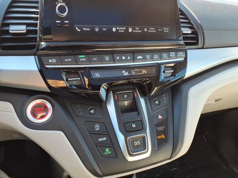Used 2025 Honda Odyssey EX-L image 13