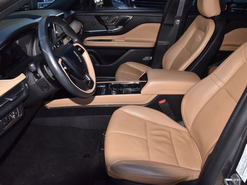 Used 2022 Lincoln Corsair Reserve w/ Equipment Group 201A image 13