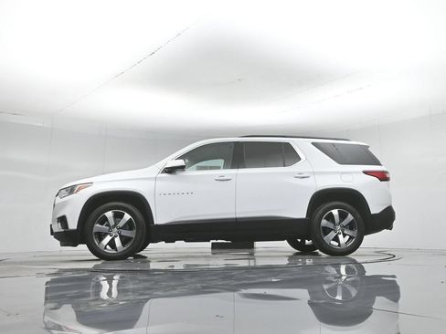 Used 2020 Chevrolet Traverse LT w/ LT Premium Package FWD image 53