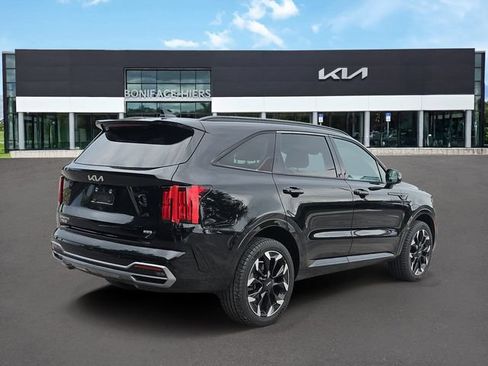 Certified 2023 Kia Sorento SX AWD/4WD image 4