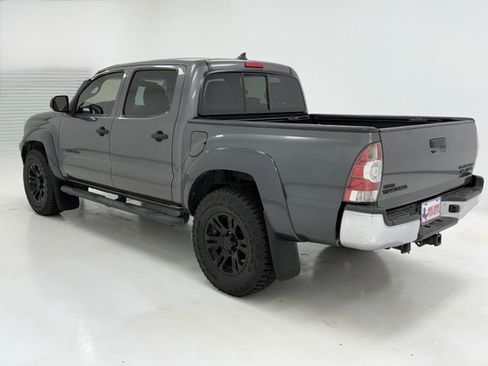 Used 2015 Toyota Tacoma PreRunner w/ SR5 Package image 18