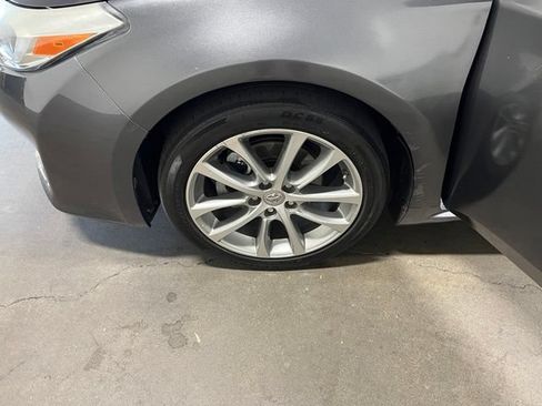 Used 2014 Toyota Avalon XLE Touring FWD image 30
