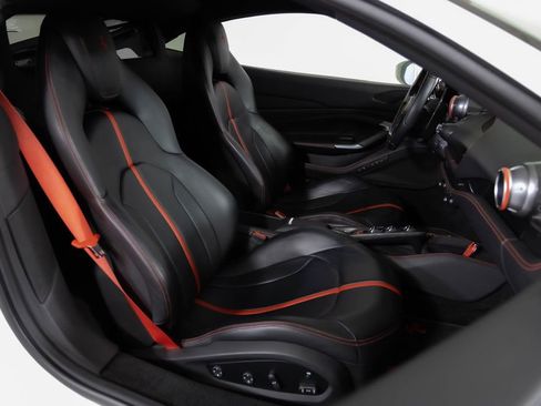 Used 2020 Ferrari F8 Tributo image 36
